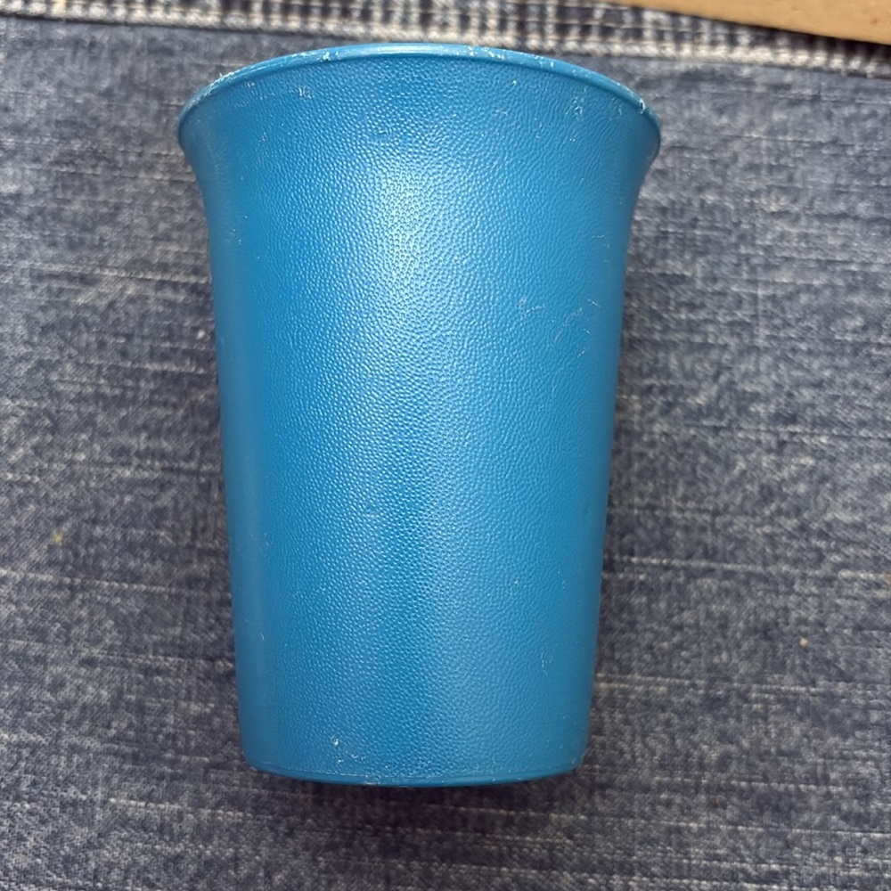 Tupperware Colorful Stackable Hard Plastic Cups - Picture 7 of 11